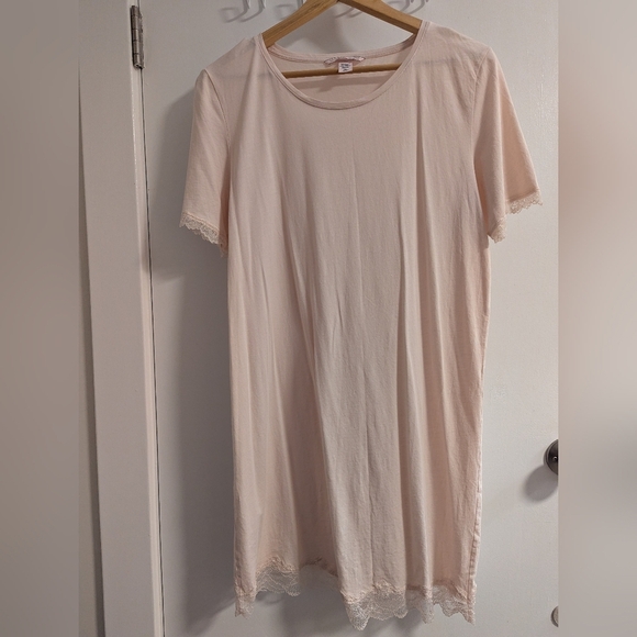 Victoria's Secret Tops - Victoria's Secret Light Pink Lace Sleeve Tee 100% Cotton